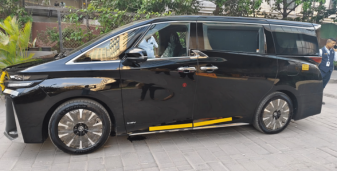Toyota Vellfire Car by One Side Taxi